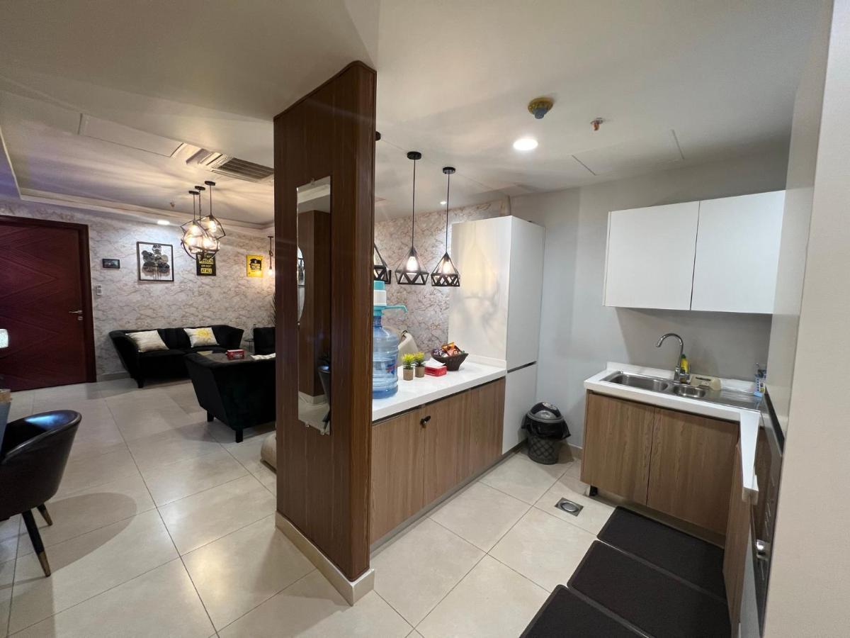Sunset Luxury Gold Crest Mall Residency ลาฮอร์ ภายนอก รูปภาพ
