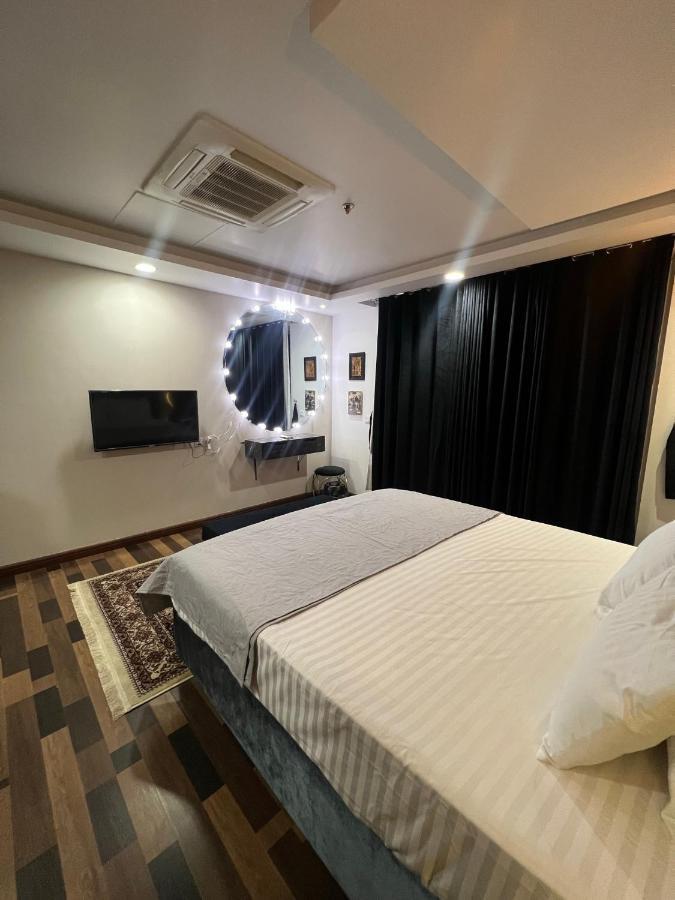 Sunset Luxury Gold Crest Mall Residency ลาฮอร์ ภายนอก รูปภาพ