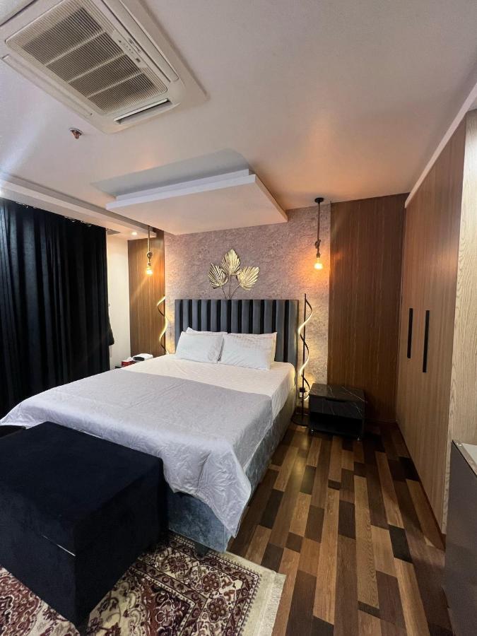 Sunset Luxury Gold Crest Mall Residency ลาฮอร์ ภายนอก รูปภาพ