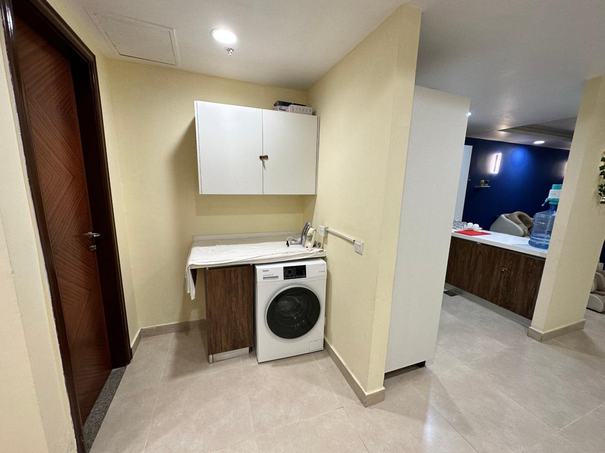 Sunset Luxury Gold Crest Mall Residency ลาฮอร์ ภายนอก รูปภาพ